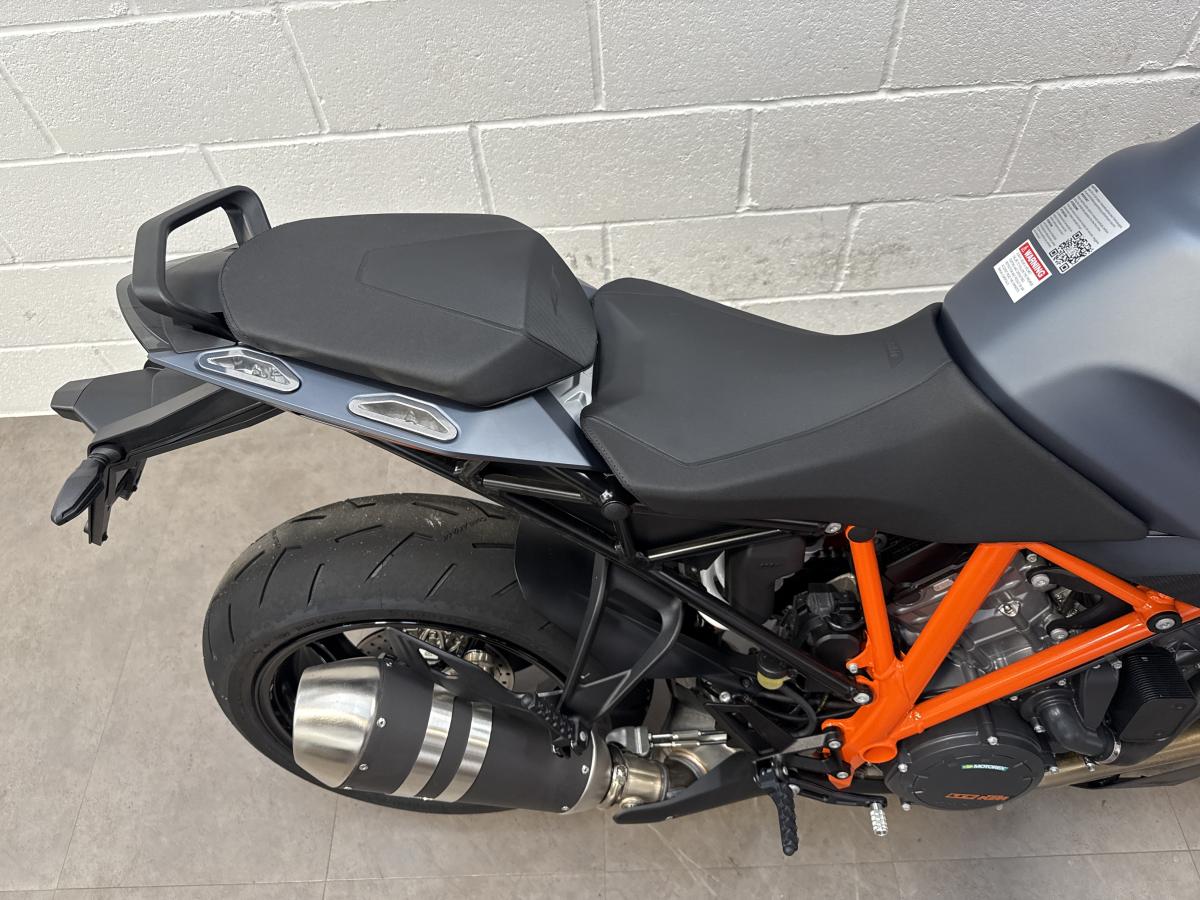 KTM 1290 Super Duke GT 2024 - Image 16