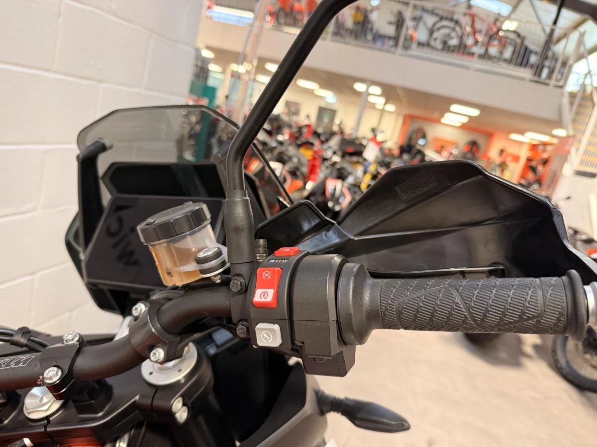 KTM 1290 Super Adventure R - Image 19