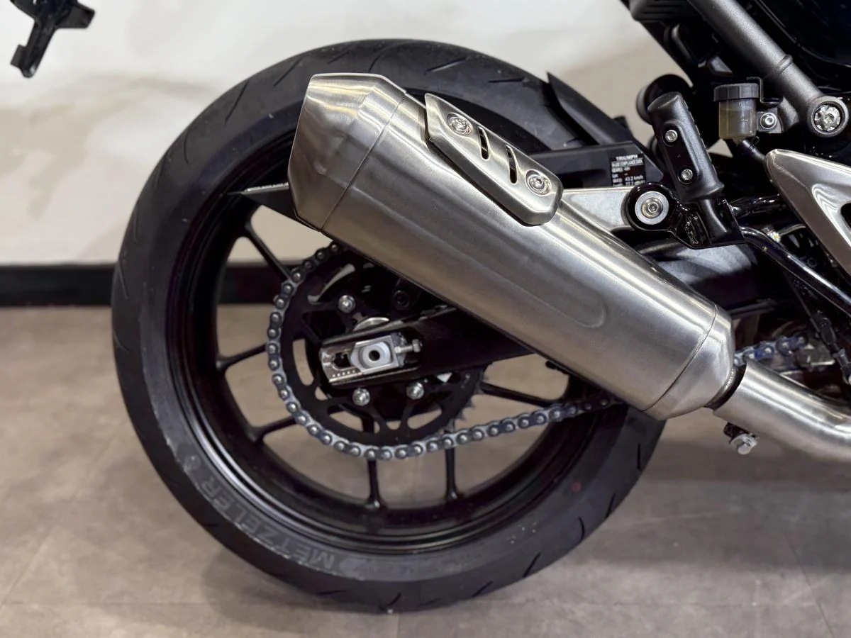 Triumph Speed 400 - Image 12