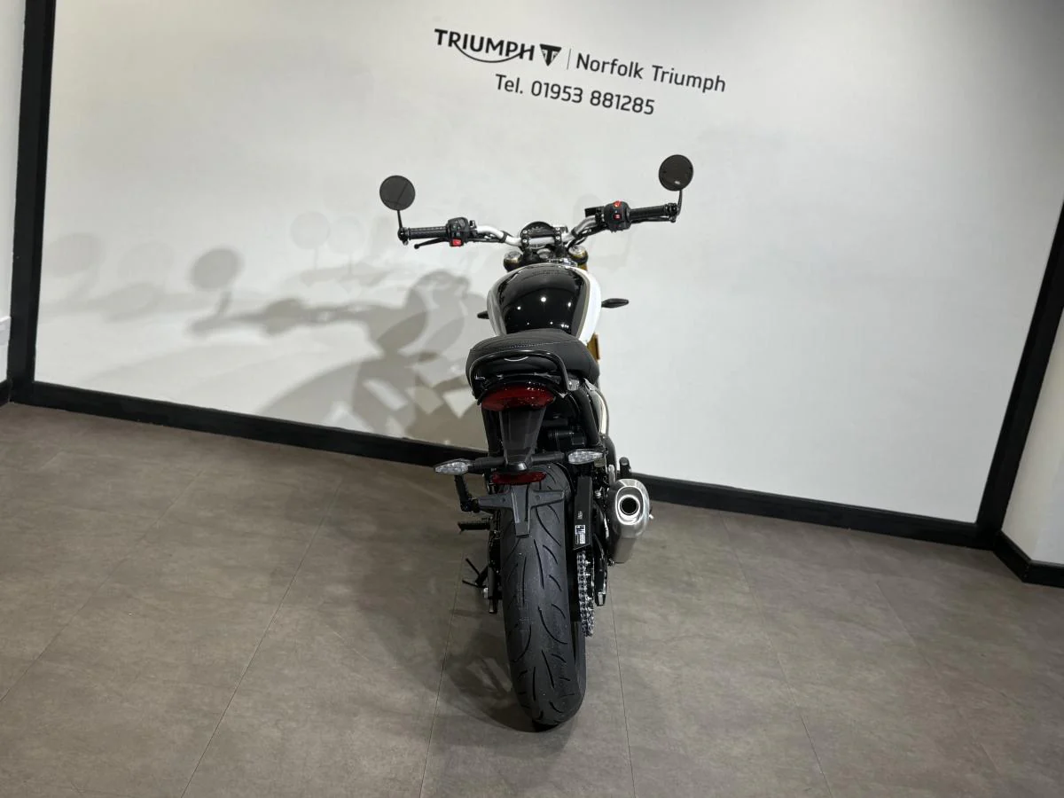 Triumph Speed 400 - Image 19