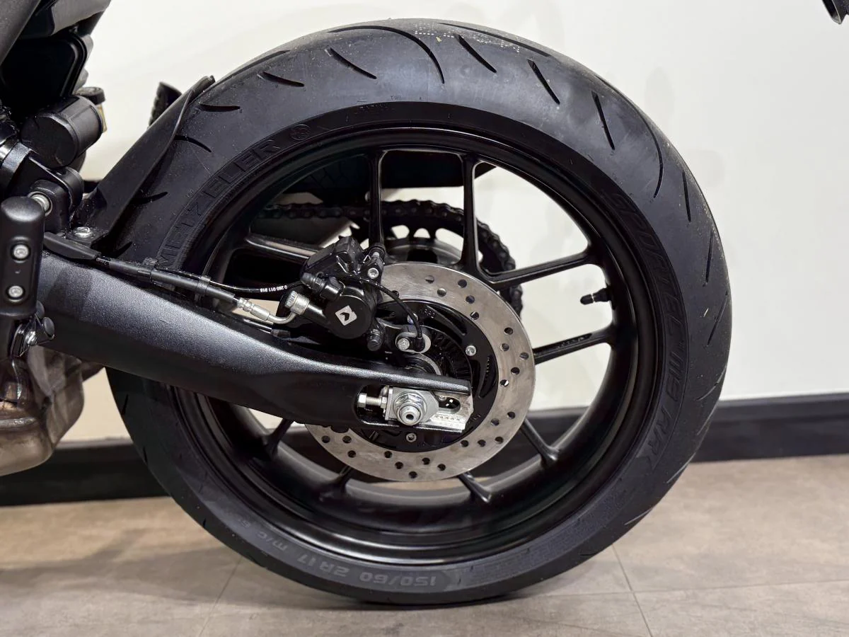 Triumph Speed 400 - Image 9