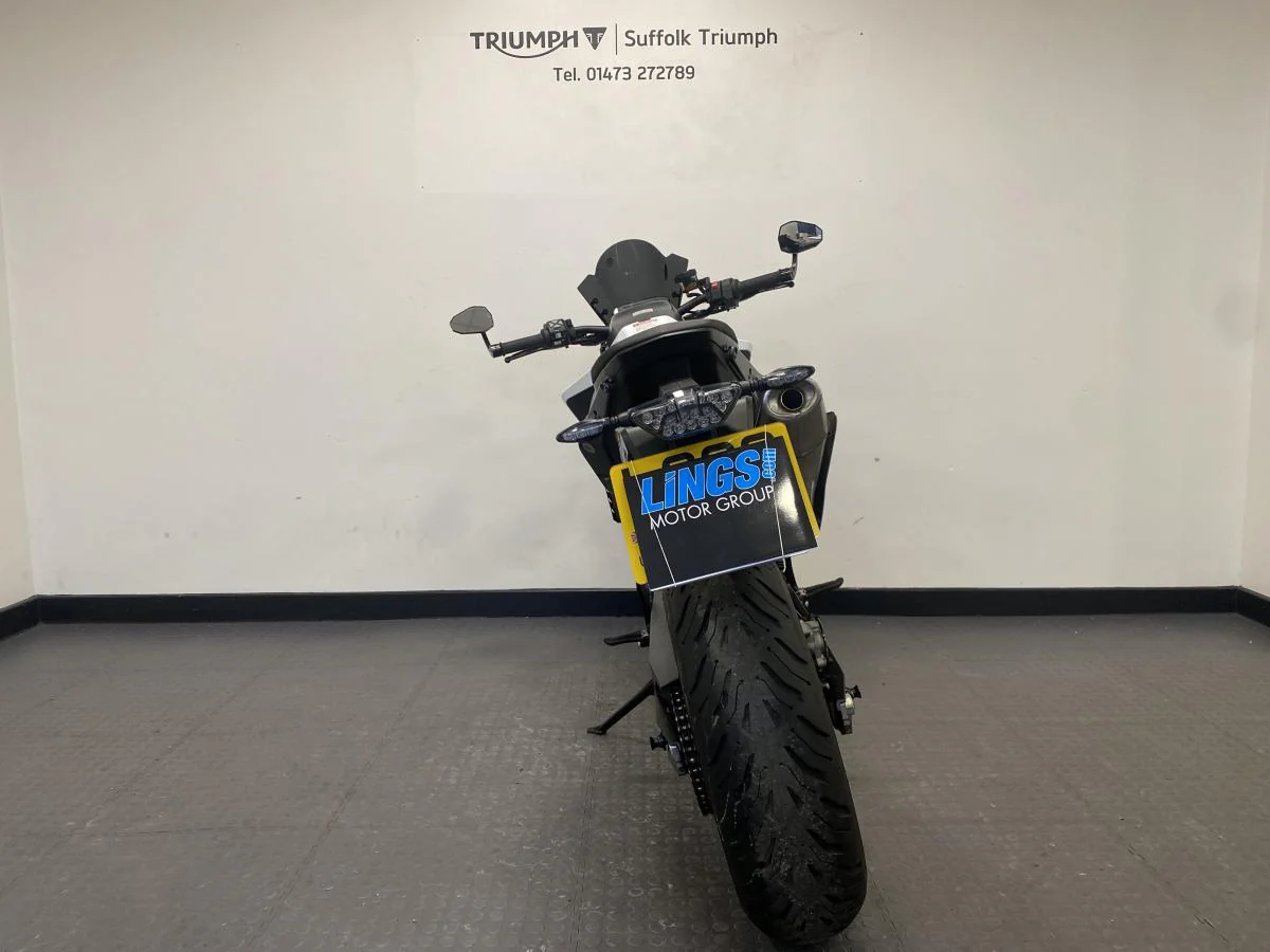 KTM 890 Duke R - Image 24