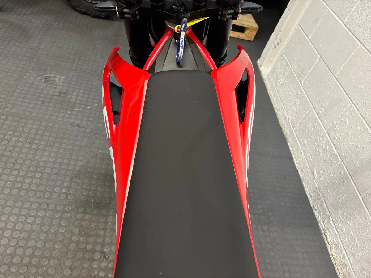 GasGas SM700 2023 - Image 20