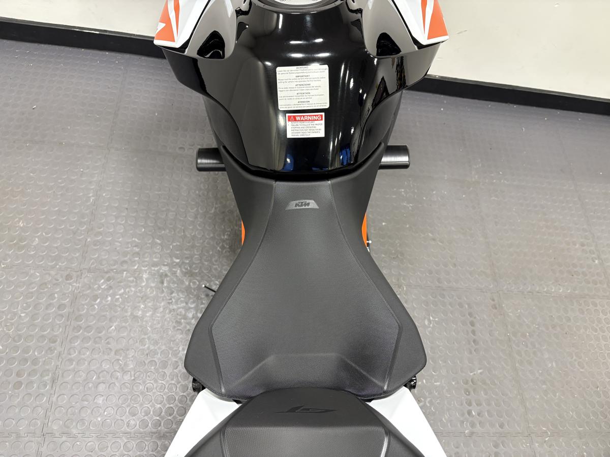 KTM 1290 SUPERDUKE GT - Image 22