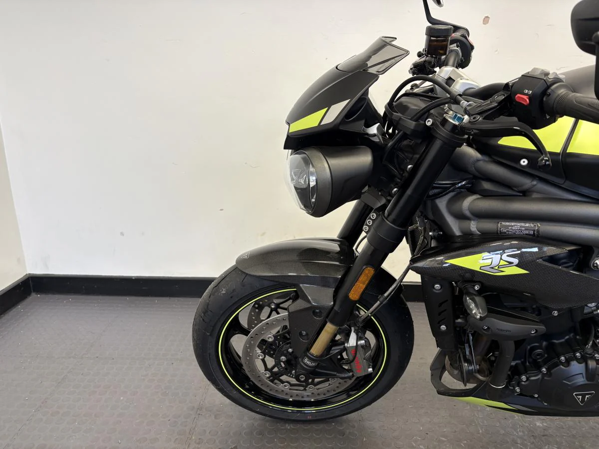 Triumph Speed Triple 1050 RS - Image 9