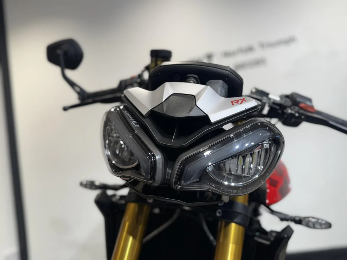 Triumph Street Triple 765 RX - Image 23