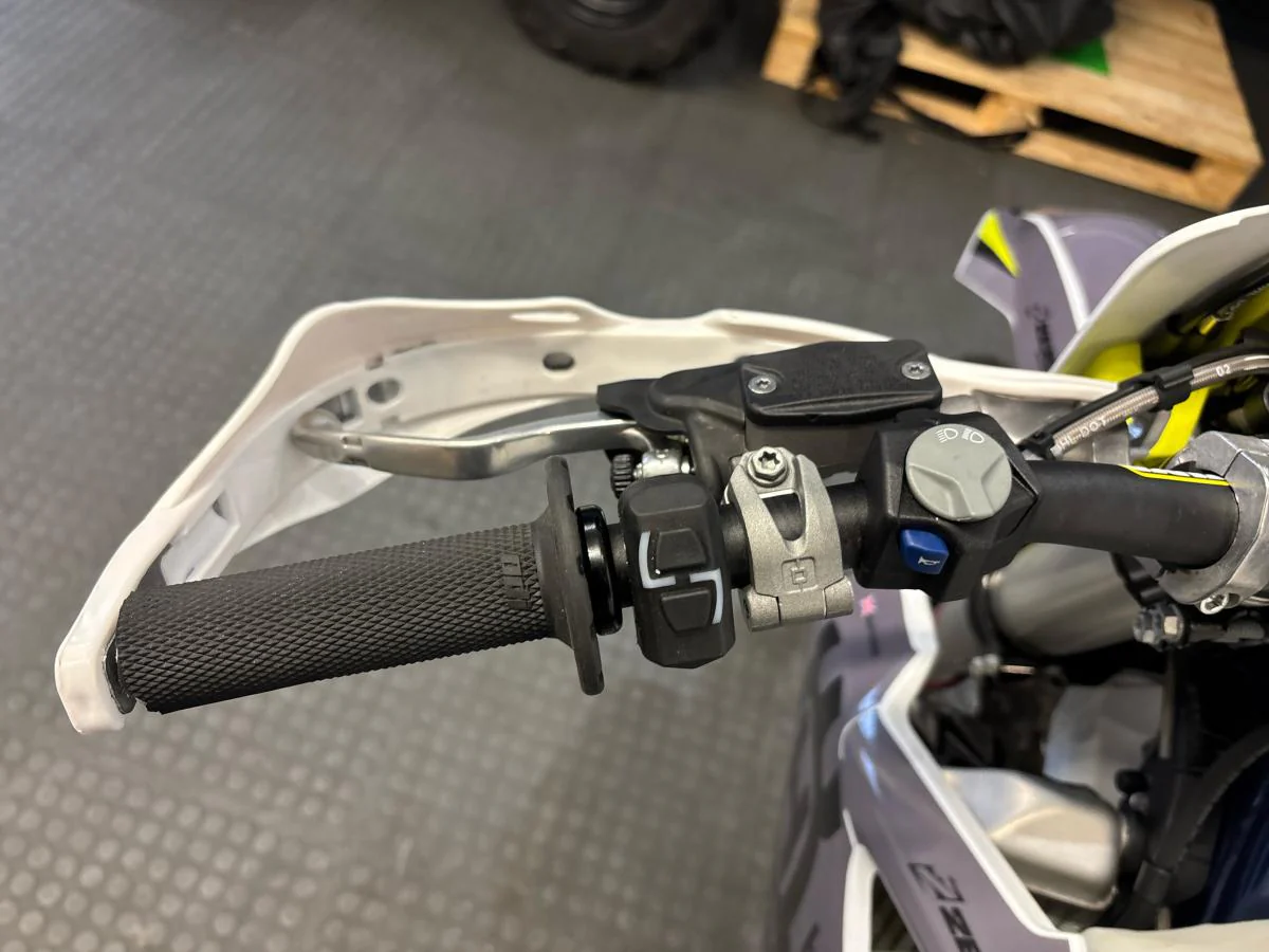 Husqvarna TE250 2024 - Image 17