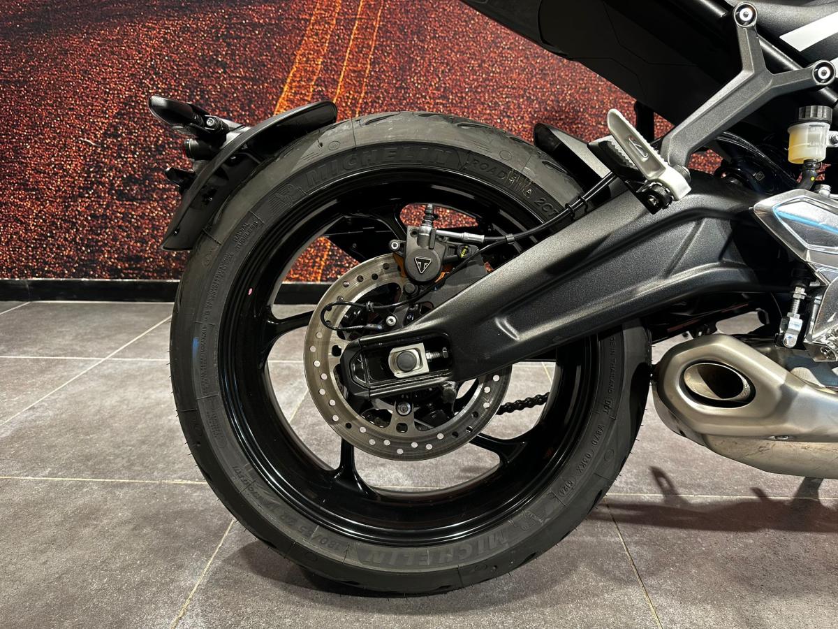 Triumph Trident 660 - Image 9