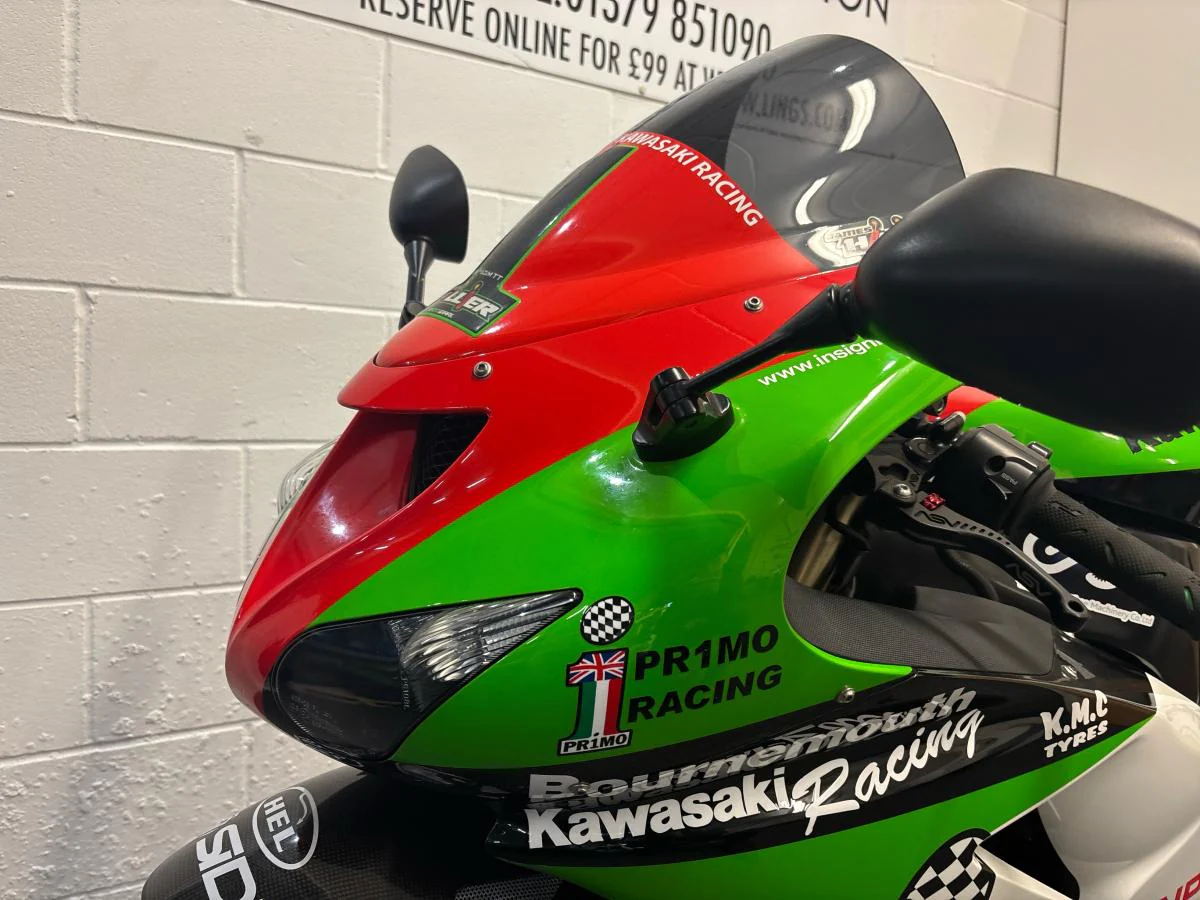 Kawasaki ZX10R - Image 11