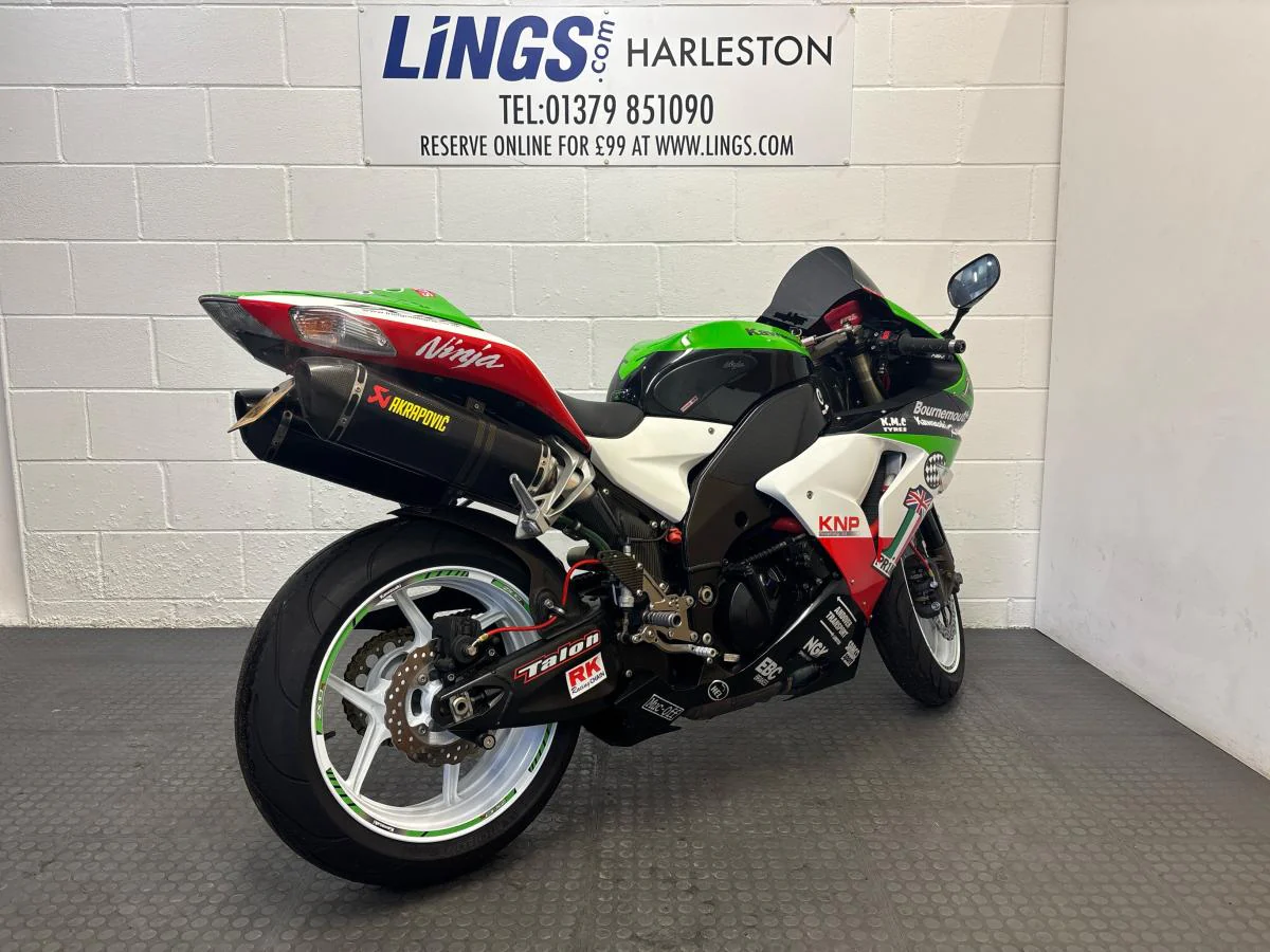 Kawasaki ZX10R - Image 7