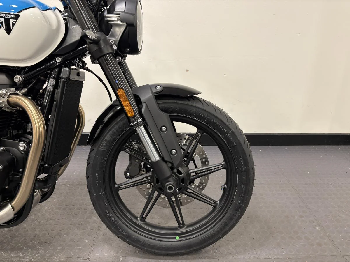 Triumph Speed Twin 900 - Image 15