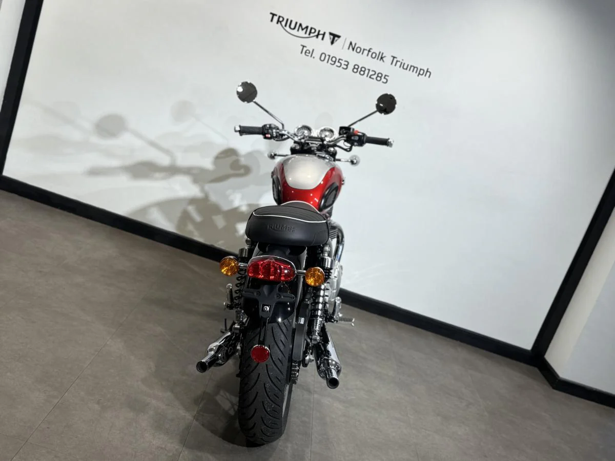 Triumph Bonneville T120 - Image 19