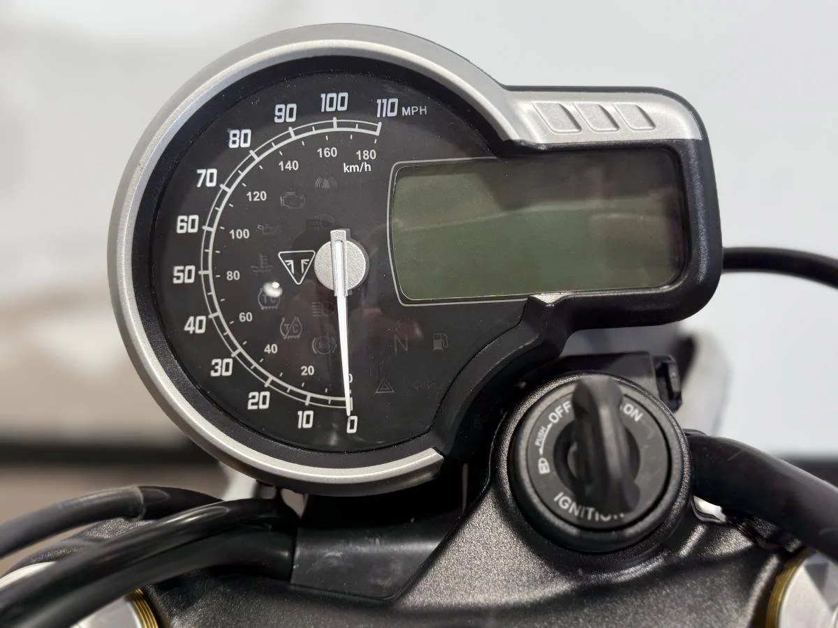 Triumph Speed 400 - Image 22