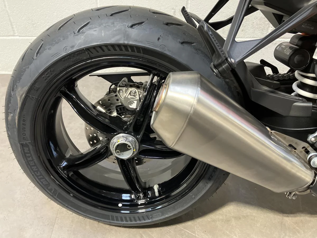 KTM 1390 SUPER DUKE R EVO - Image 14