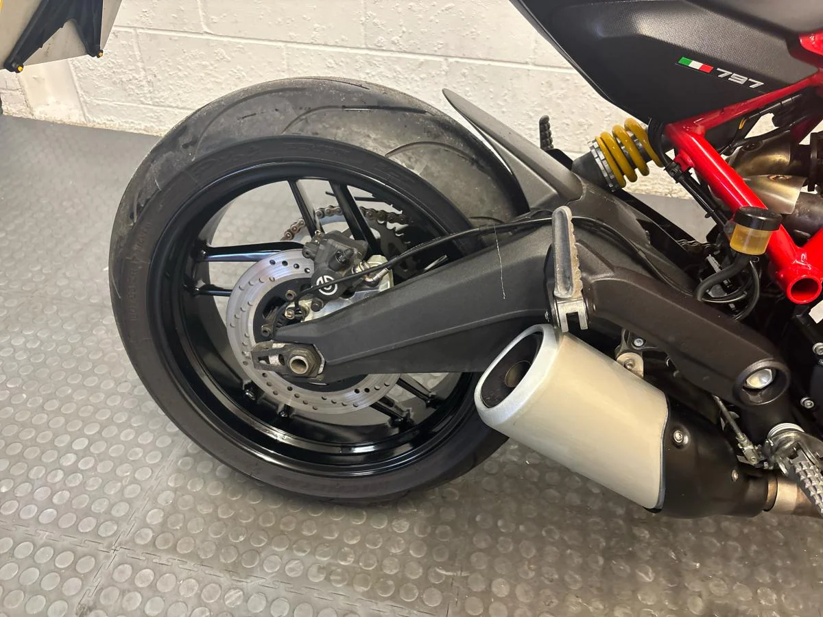 Ducati Monster 797 - Image 25