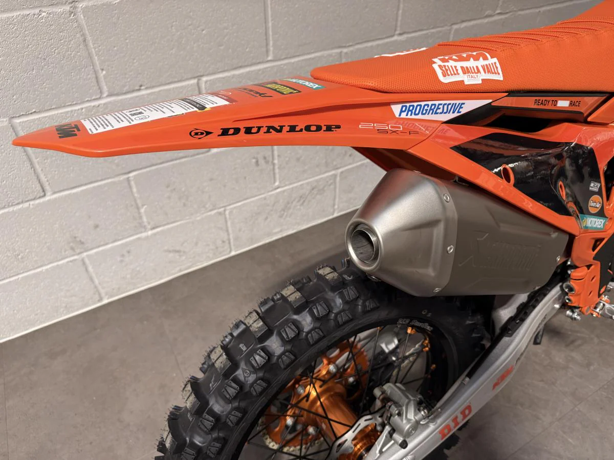 KTM 250SX-F Factory 2026 - Image 17