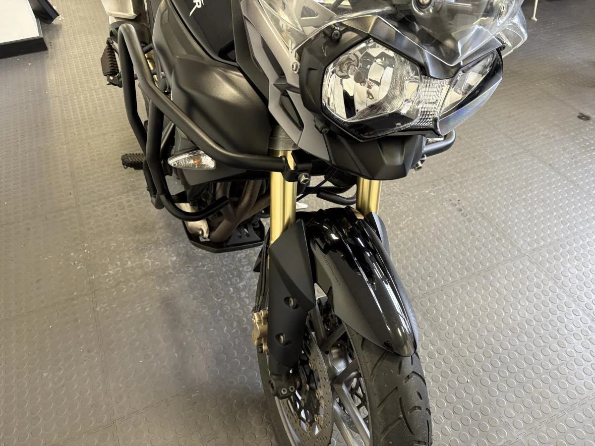 TRIUMPH Tiger 800 - Image 30