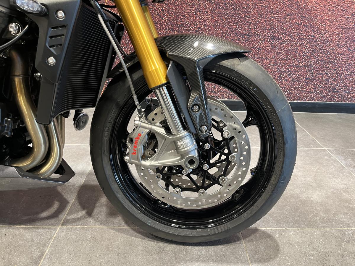 Triumph Speed Triple 1200 RX - Image 7