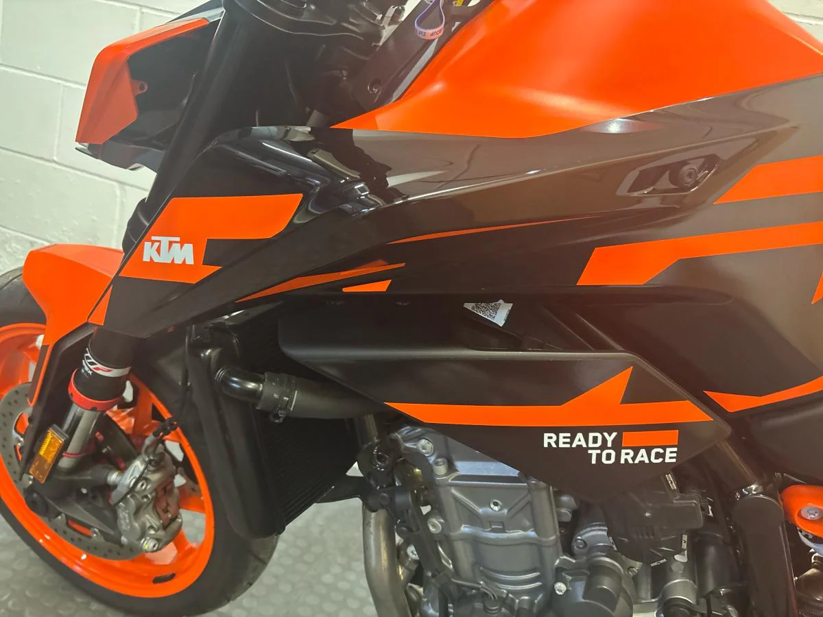KTM 890 Duke GP 2022 - Image 13