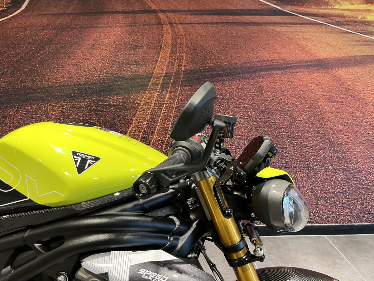 Triumph Speed Triple 1200 RX - Image 9