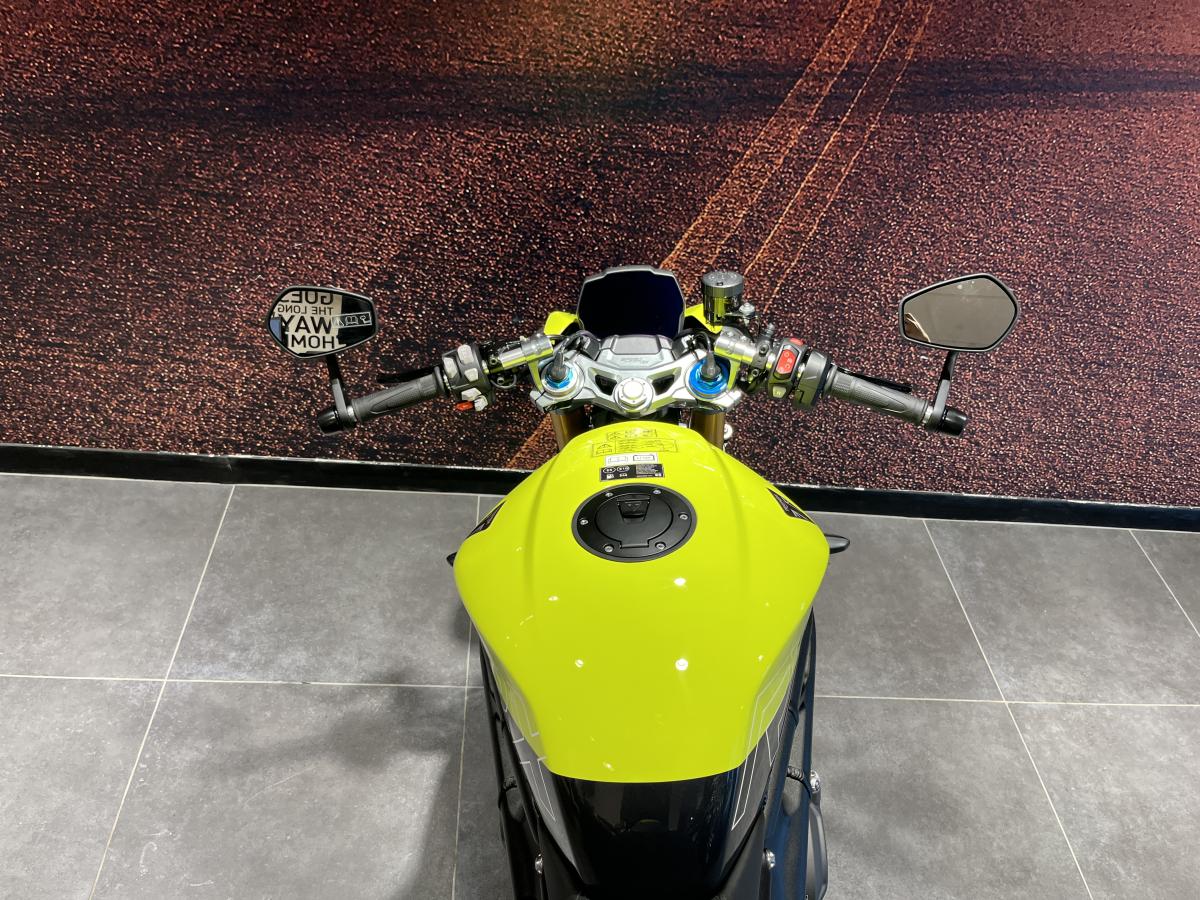 Triumph Speed Triple 1200 RX - Image 24