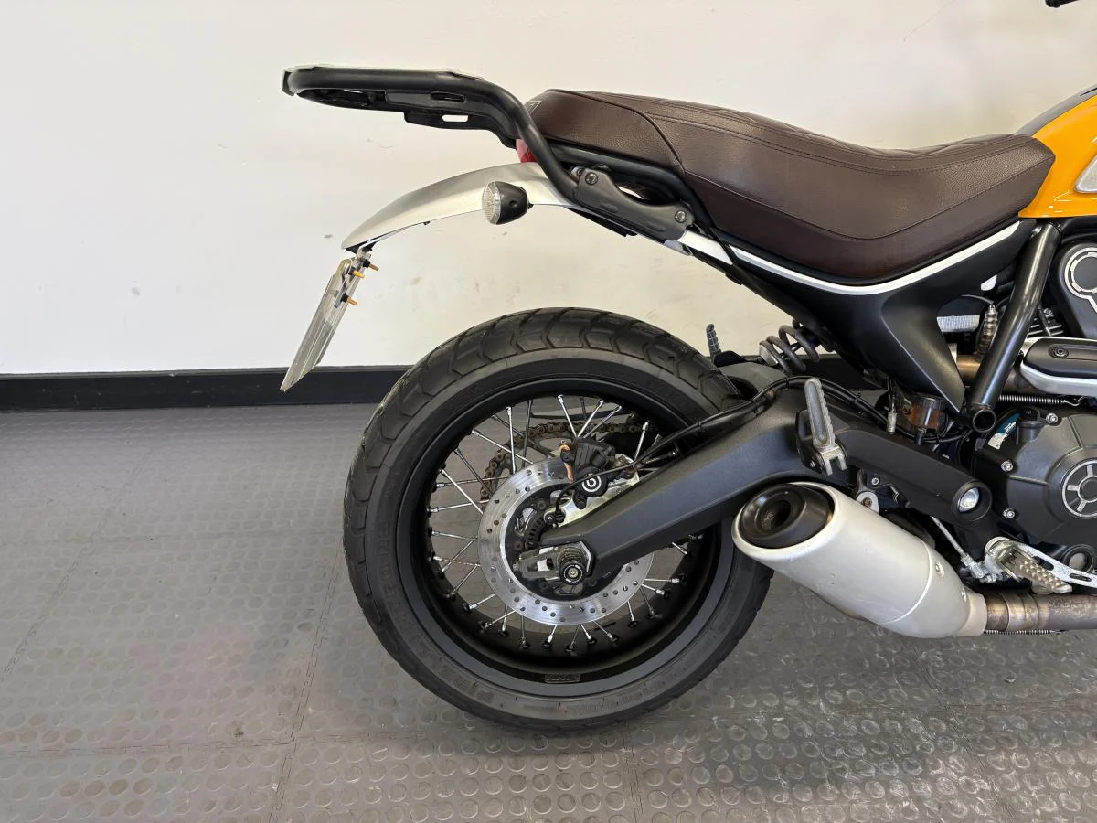 Ducati Scrambler 800 Classic - Image 11