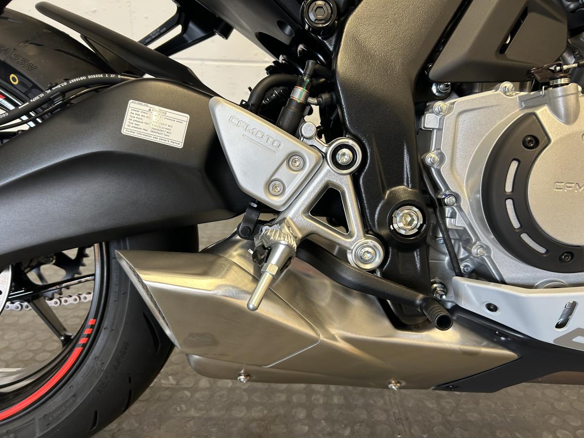 CFMOTO 675SR-R - Image 13
