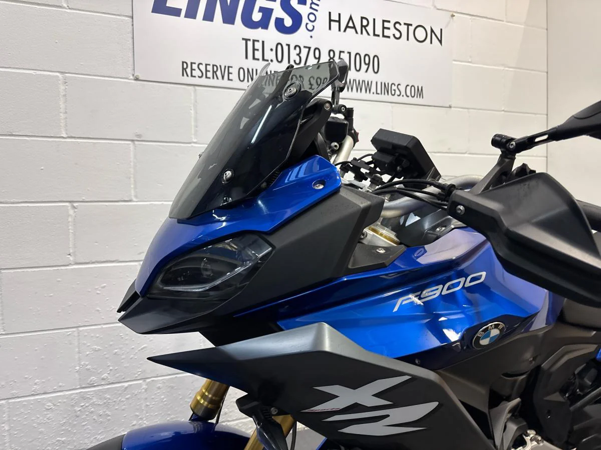 BMW F900XR - Image 11