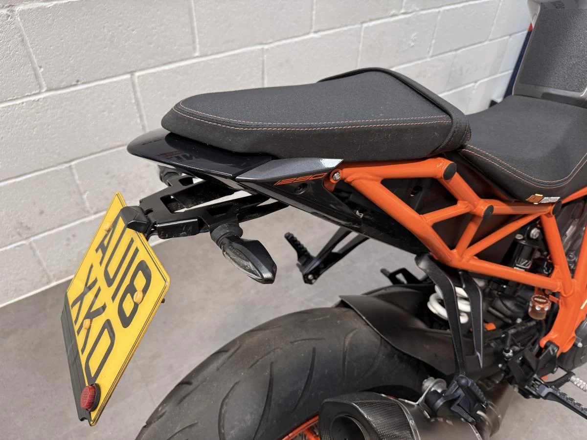 KTM 1290 SUPERDUKE R - Image 15