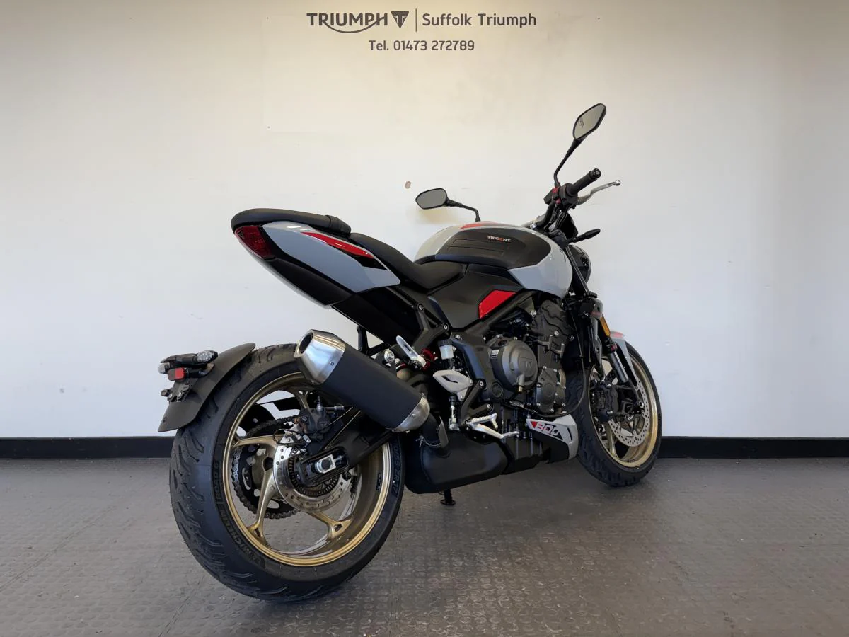 Triumph Trident 800 - Image 7