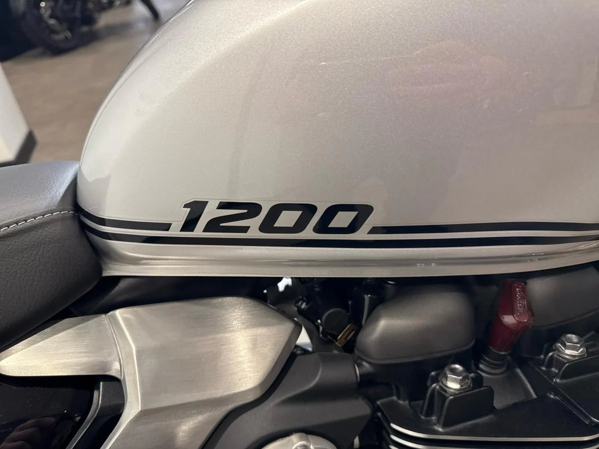 Triumph Speed Twin 1200 - Image 15