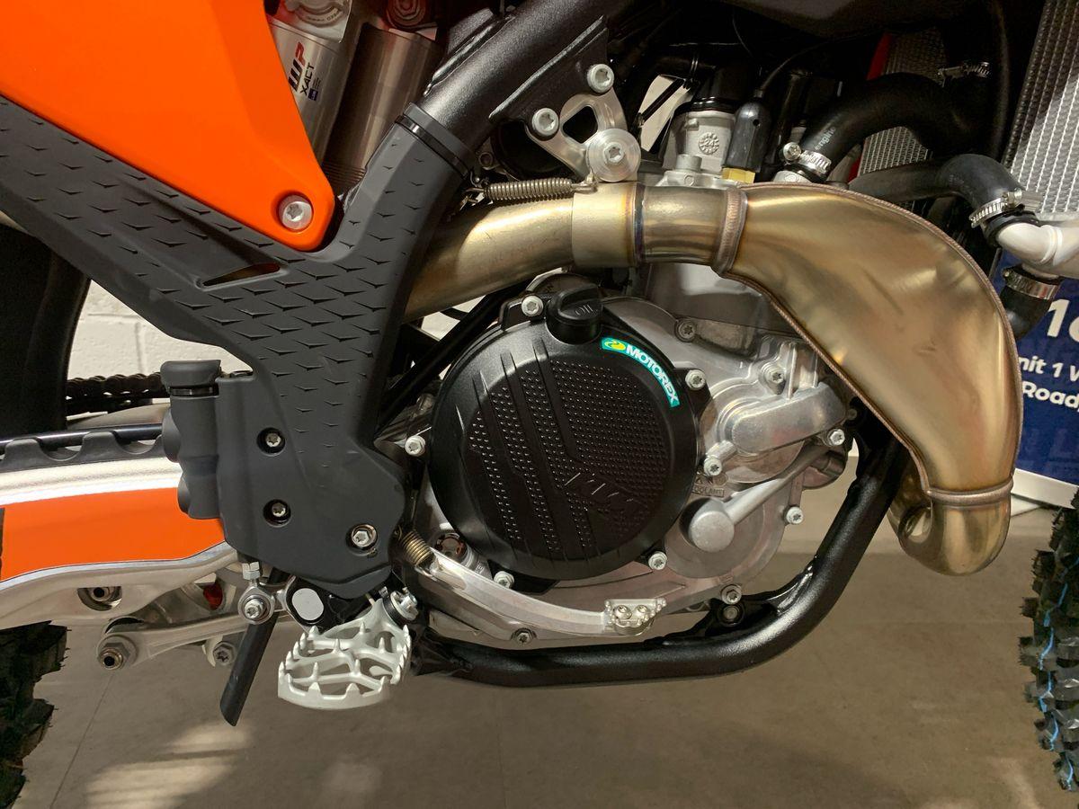 KTM 450 SX-F 2025 - Image 26